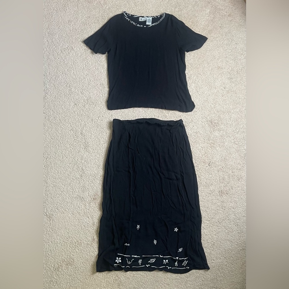 dBLine Embroidered Floral Maxi Skirt Set (Size: 1X, Color: Black/White)